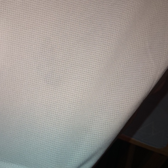 Long sleeve Nike dry fit top very lightweight for working out/running - Picture 8 of 8